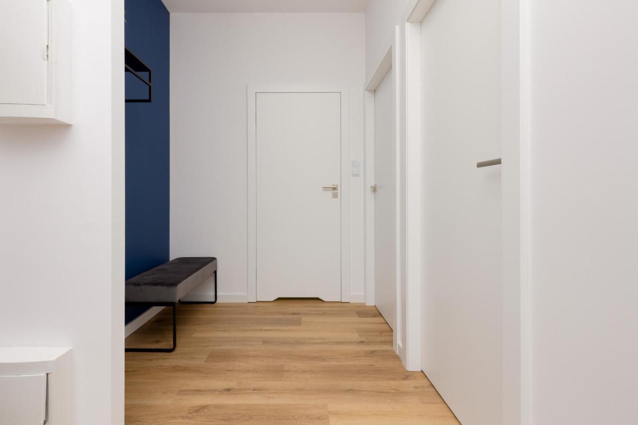 Apartment Avenue Solidarnosci On Wola By Noclegi Renters Varsovie Extérieur photo