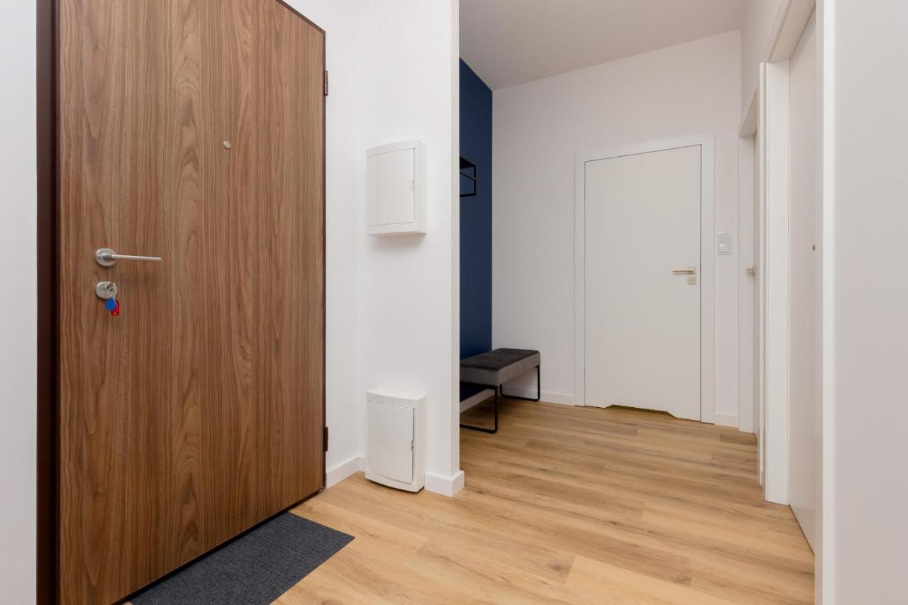 Apartment Avenue Solidarnosci On Wola By Noclegi Renters Varsovie Extérieur photo