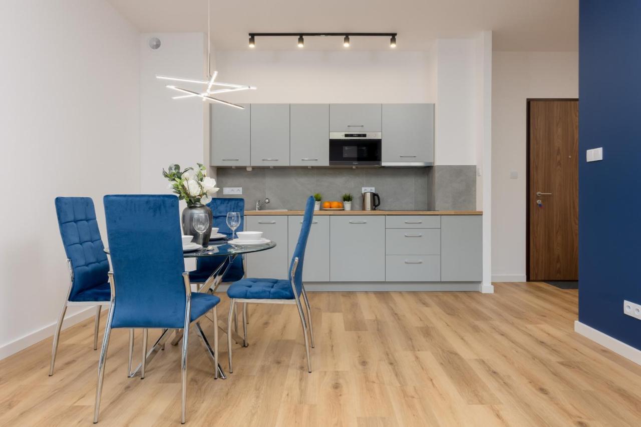 Apartment Avenue Solidarnosci On Wola By Noclegi Renters Varsovie Extérieur photo